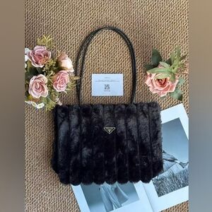 Prada VIP GWP Makeup Bag